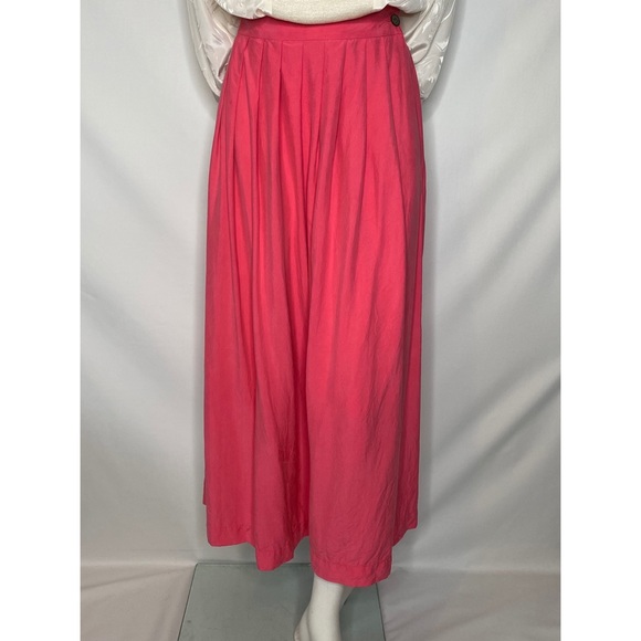 Vintage Silk Skirt, Early 00’s Era. - Picture 2 of 9